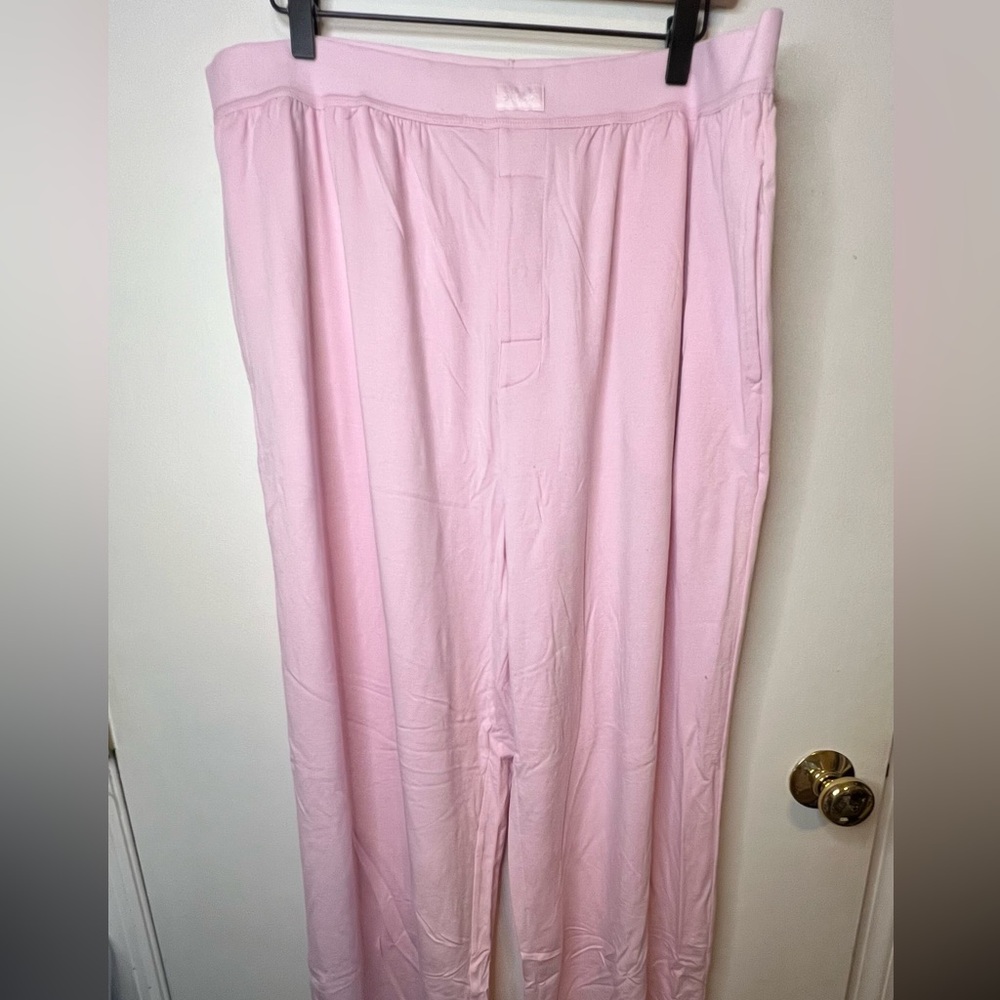 NWT Skims Boyfriend Loose Pants- Cherry Blossom
